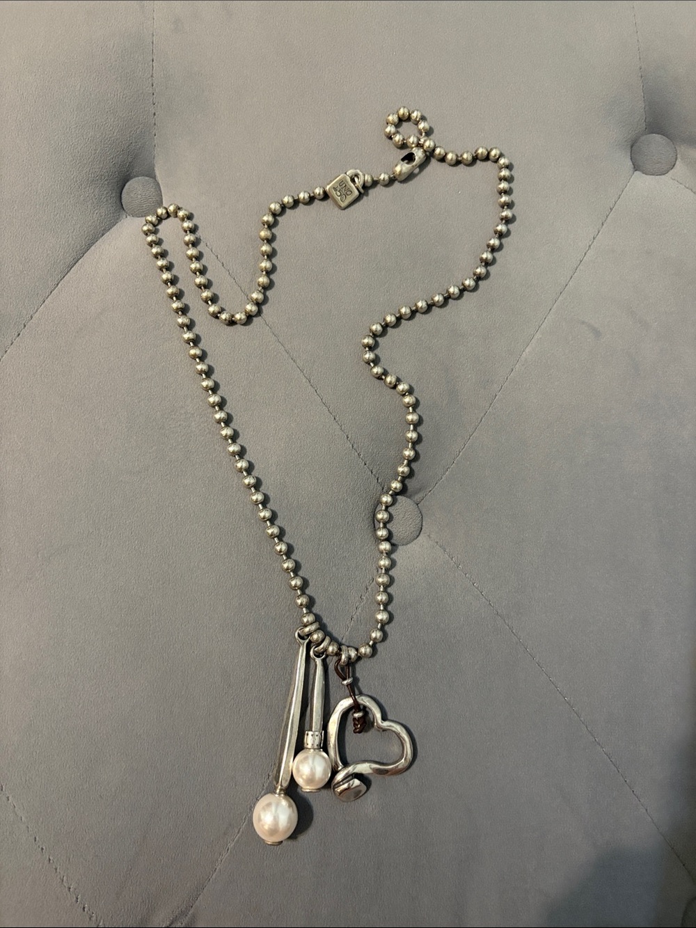 Uno de 50 Silver Tone Pearl Drop Heart Pendant Necklace